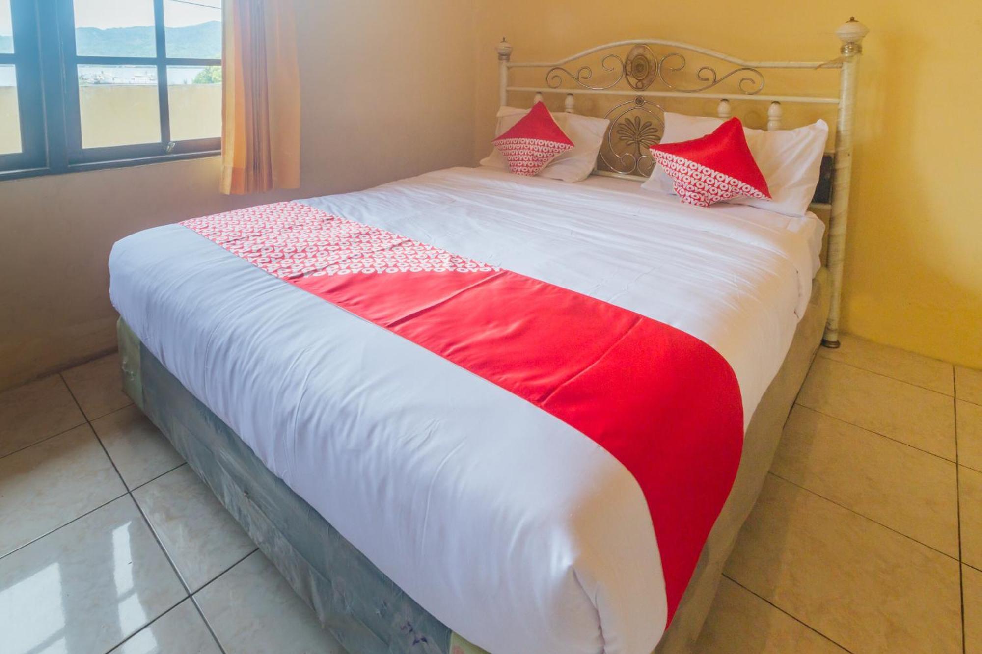 Oyo 2269 Hotel Astika Амбон Екстериор снимка