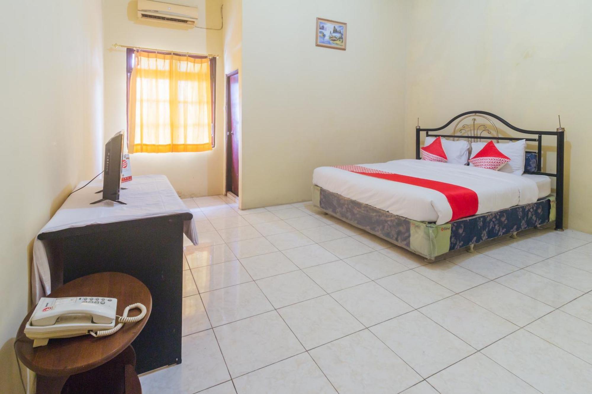 Oyo 2269 Hotel Astika Амбон Екстериор снимка