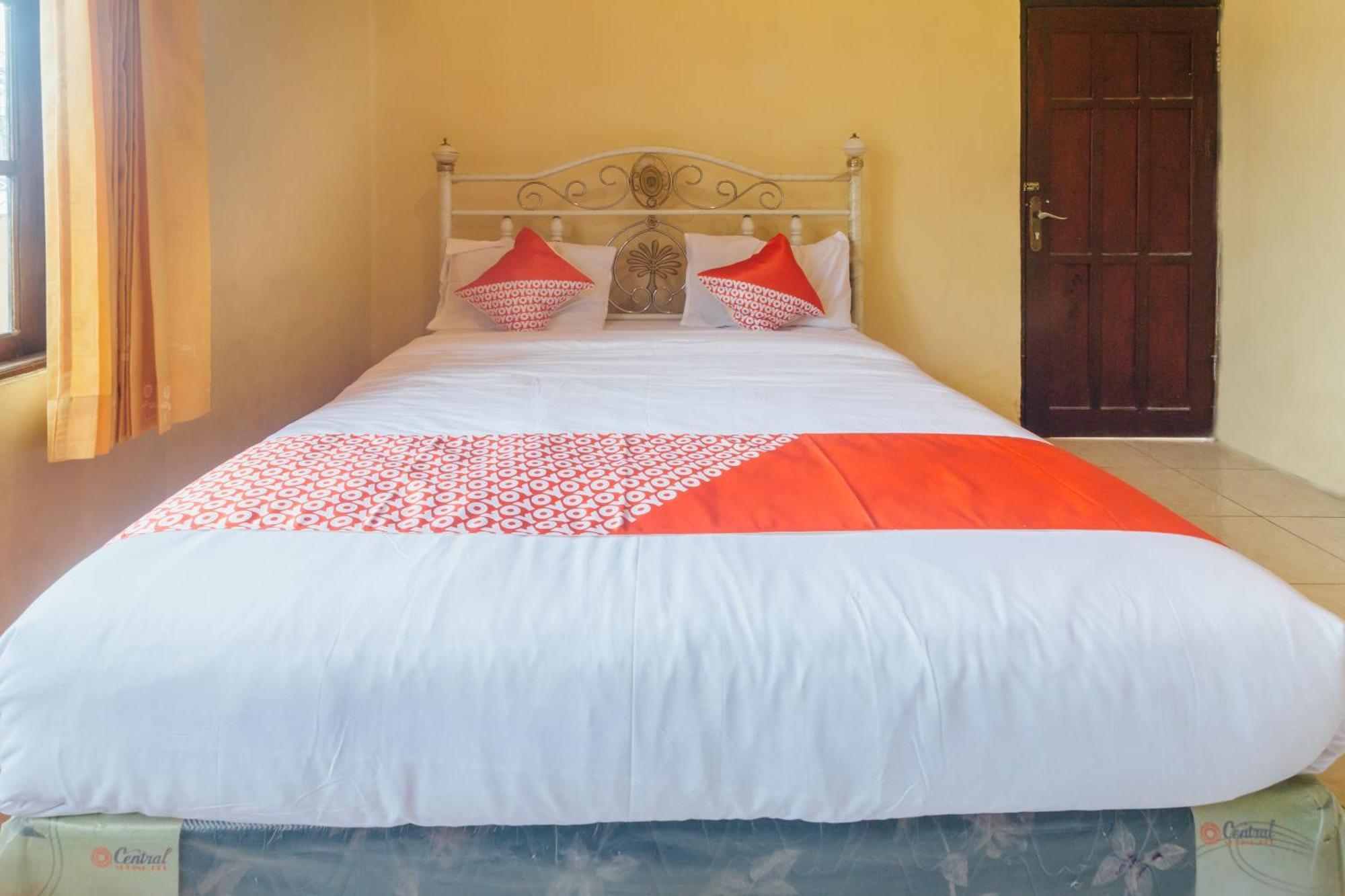 Oyo 2269 Hotel Astika Амбон Екстериор снимка