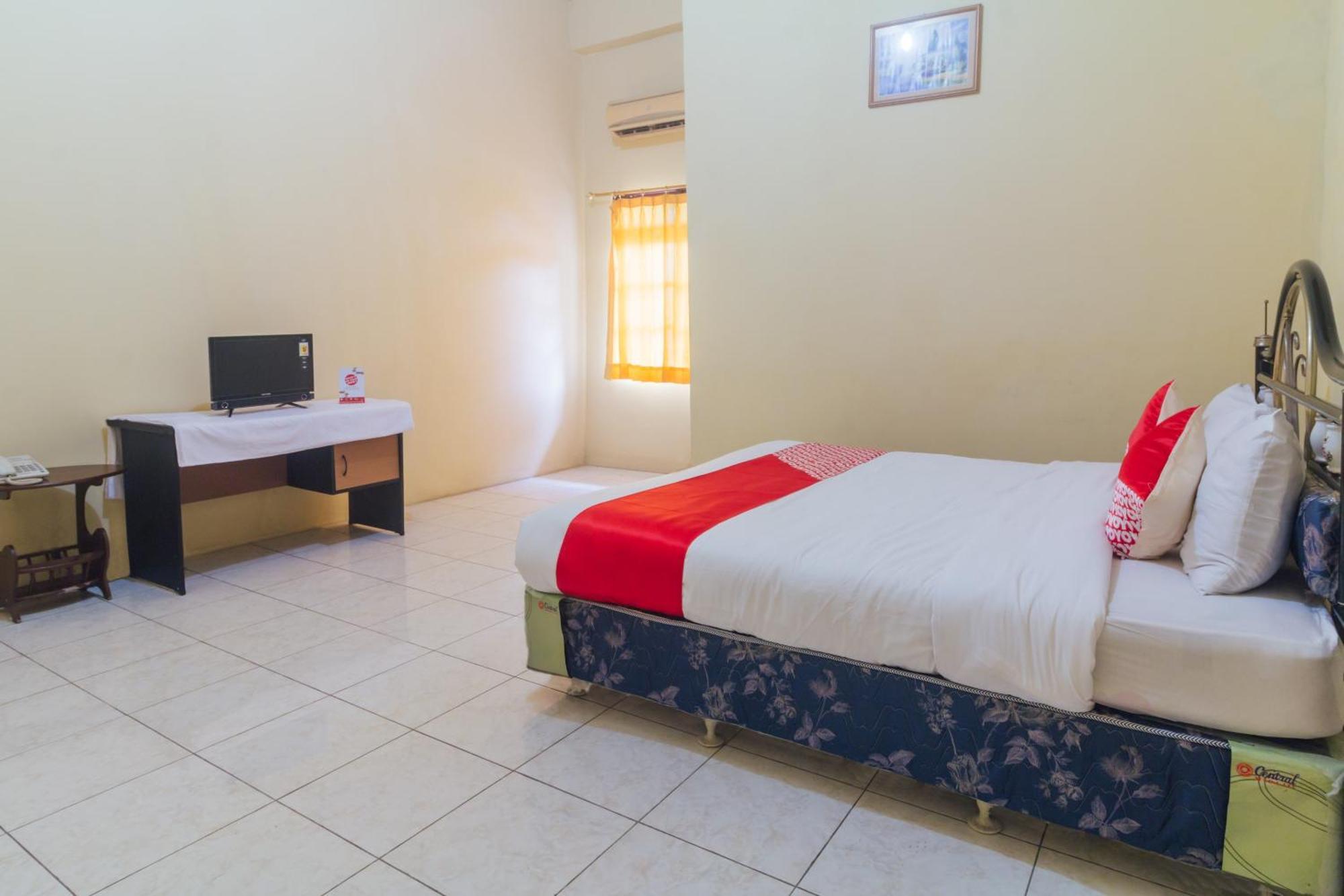 Oyo 2269 Hotel Astika Амбон Екстериор снимка